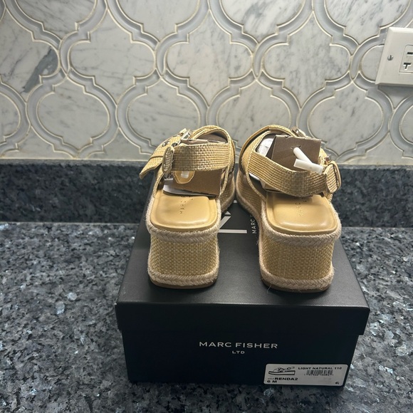 NWT Marc Fisher Tan Espadrilles Women’s size 6 with Chic Design - Picture 5 of 9